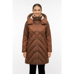 Geacă matlasată aramiu cu glugă – confort și stil în sezonul rece Geacă matlasată aramiu cu glugă – confort și stil în sezonul rece