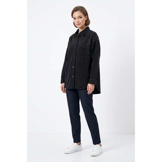 Cămașă Jeans Neagră cu Pietricele Fată & Spate - Chic & Modern Cămașă Jeans Neagră cu Pietricele Fată & Spate - Chic & Modern