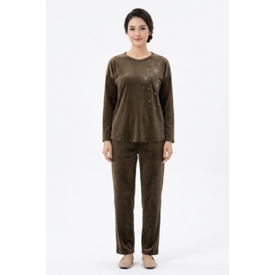 Compleu Dama Maro Catifea Elegant - Pantaloni Drepți, Bluză Perle Compleu Dama Maro Catifea Elegant - Pantaloni Drepți, Bluză Perle