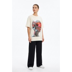 Tricou Alb Dama Bumbac 100% cu Imprimeu Strasuri Stil Coreean Tricou Alb Dama Bumbac 100% cu Imprimeu Strasuri Stil Coreean