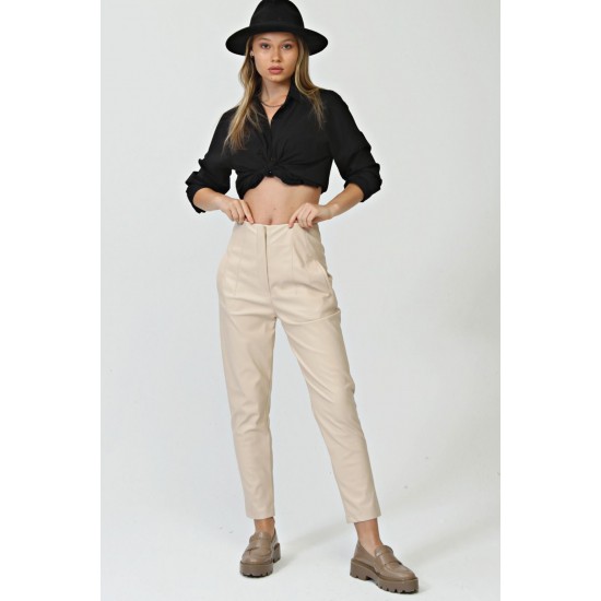 Pantaloni Din Piele Ecologica Gianna Crem Cu Pliuri In Talie Pantaloni Din Piele Ecologica Gianna Crem Cu Pliuri In Talie