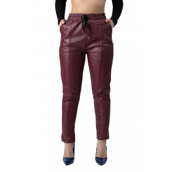 Pantaloni Dama Imitatie Piele Boyfriend Plusati Marime Mare Grena Pantaloni Dama Imitatie Piele Boyfriend Plusati Marime Mare Grena